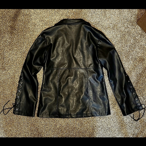 Genuine Leather Women's Jacket - Picture 2 of 9